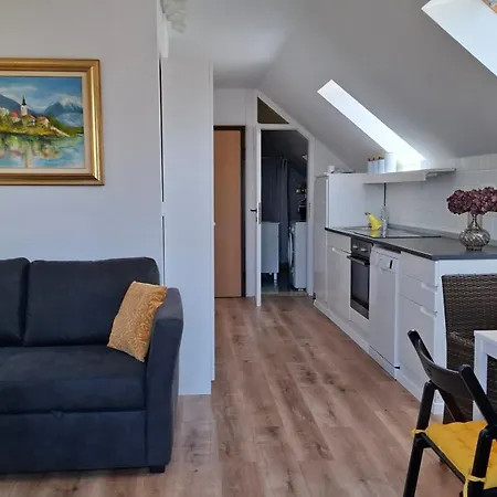 Apartma Harmonia With Parking * Bled