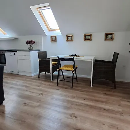 Apartma Harmonia With Parking