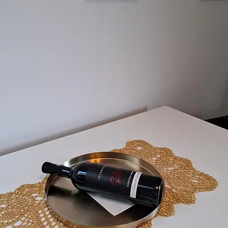 Apartma Harmonia With Parking Apartman *