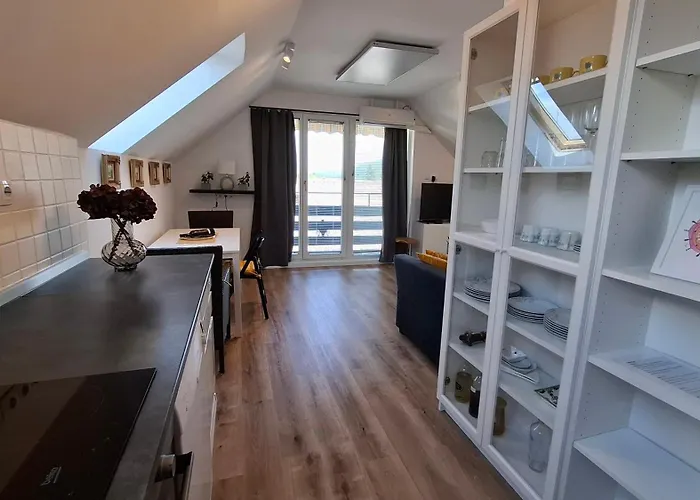 Apartma Harmonia With Parking Bled